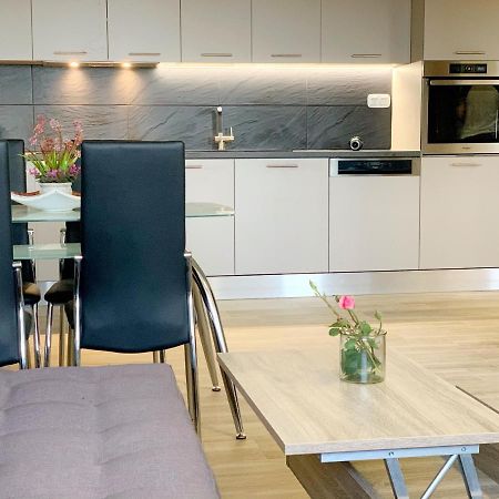 Yamina Sea View Residence 阿齐亚·佩拉加 外观 照片